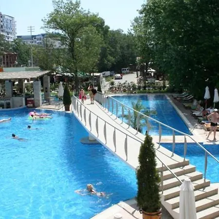 아파트 Menada In Oasis 써니비치